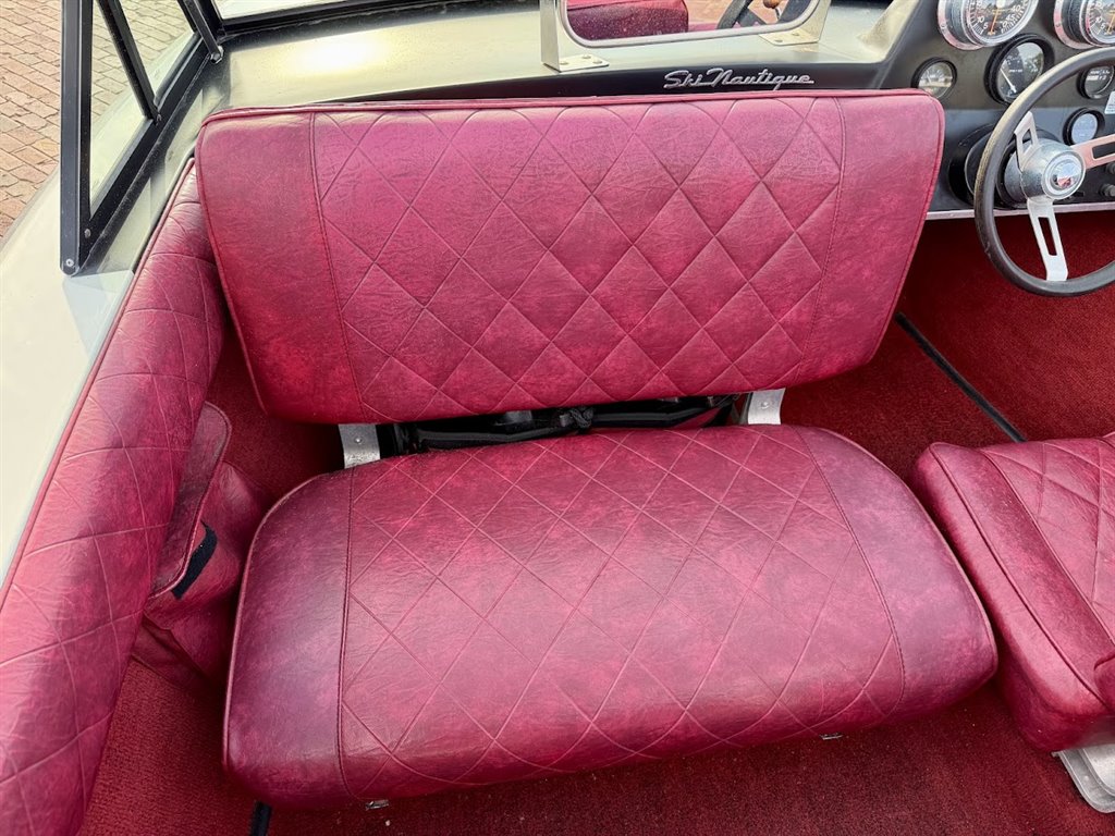 1981 Nautique SKI Nautique - $5,900