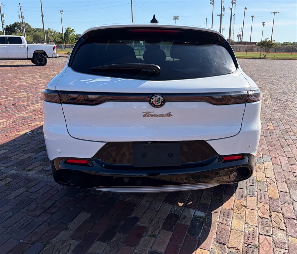 2024 Alpha Romero Tonale - $43,375