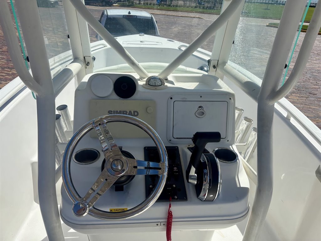2008 EVERGLADES 211 CC - $49,995