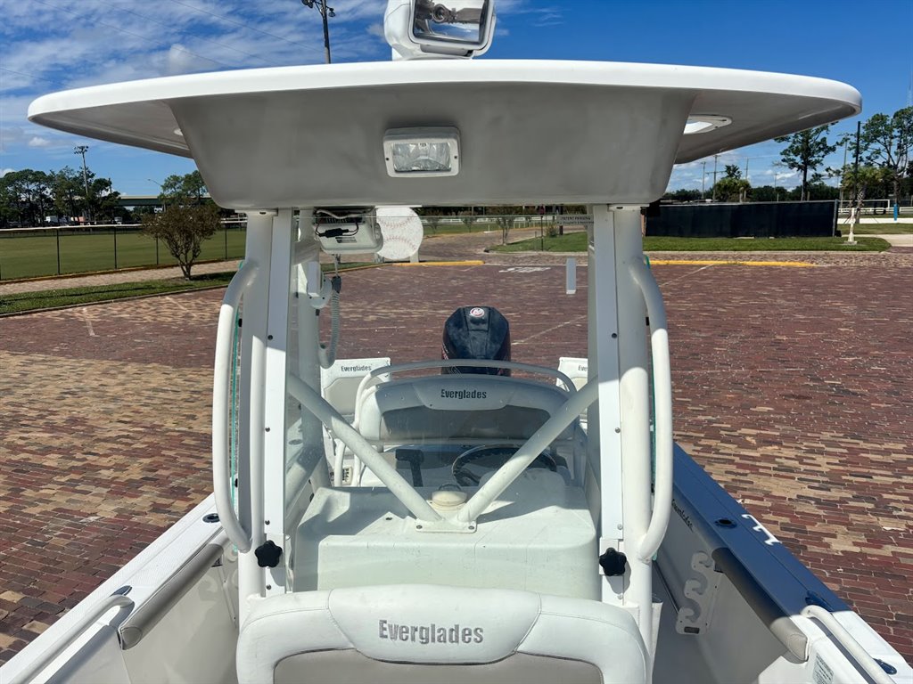 2008 EVERGLADES 211 CC - $49,995