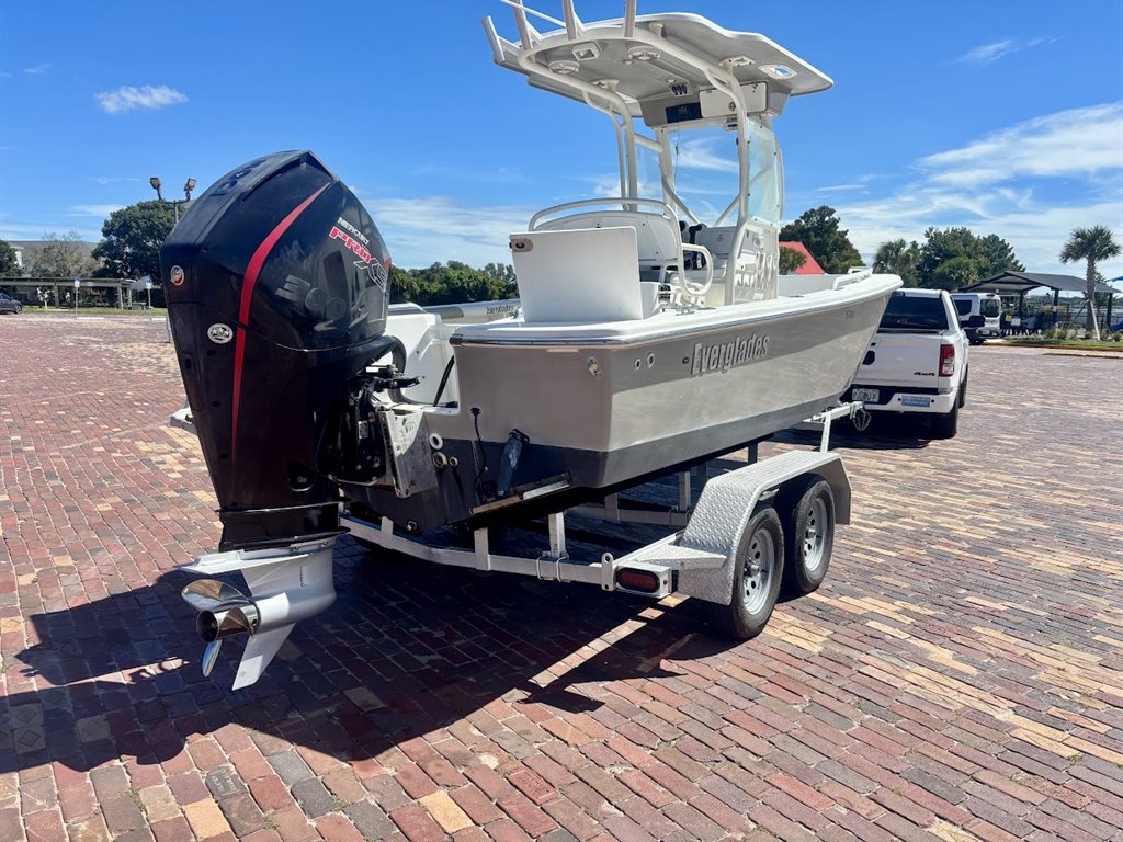2008 EVERGLADES 211 CC - $49,995