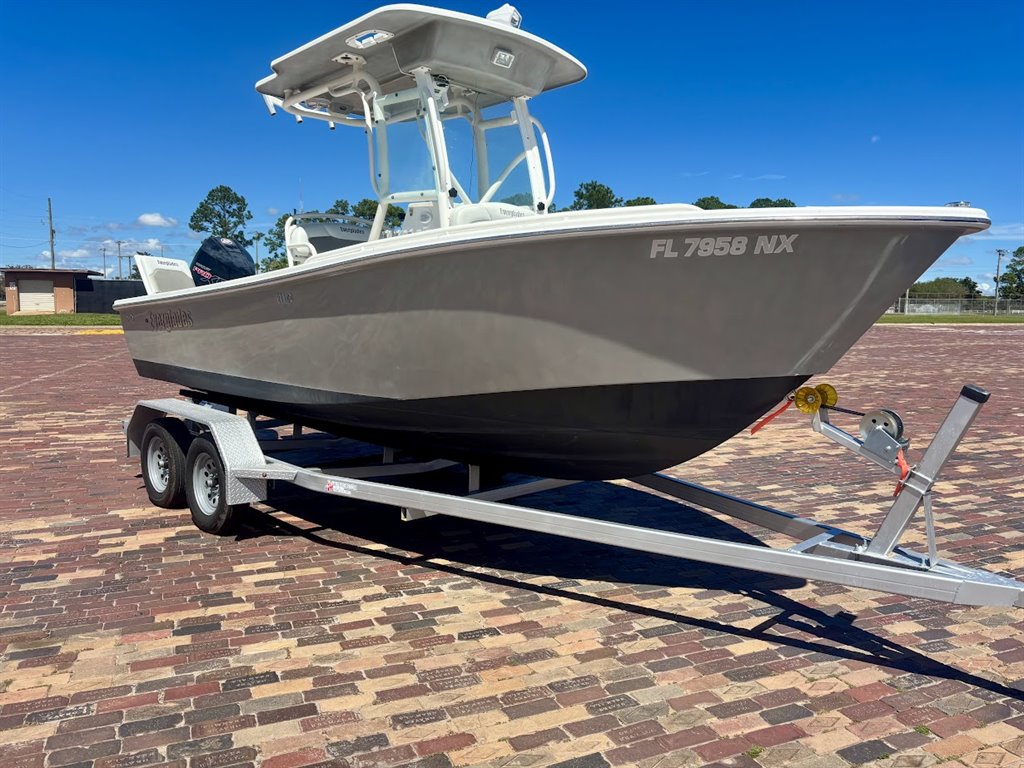 2008 EVERGLADES 211 CC - $49,995