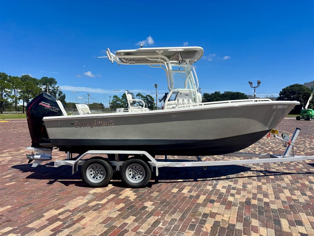 2008 EVERGLADES 211 CC - $49,995