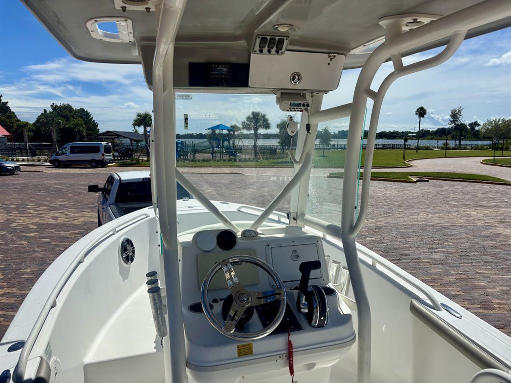 2008 EVERGLADES 211 CC - $49,995