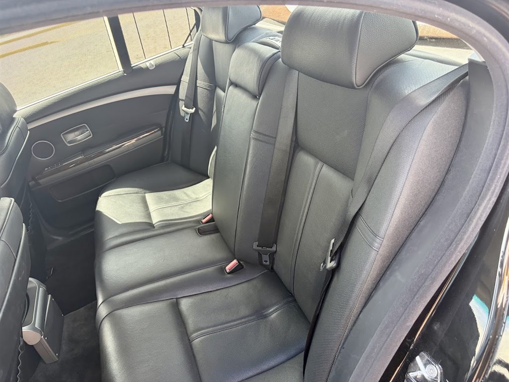 2007 BMW 750i - $6,495