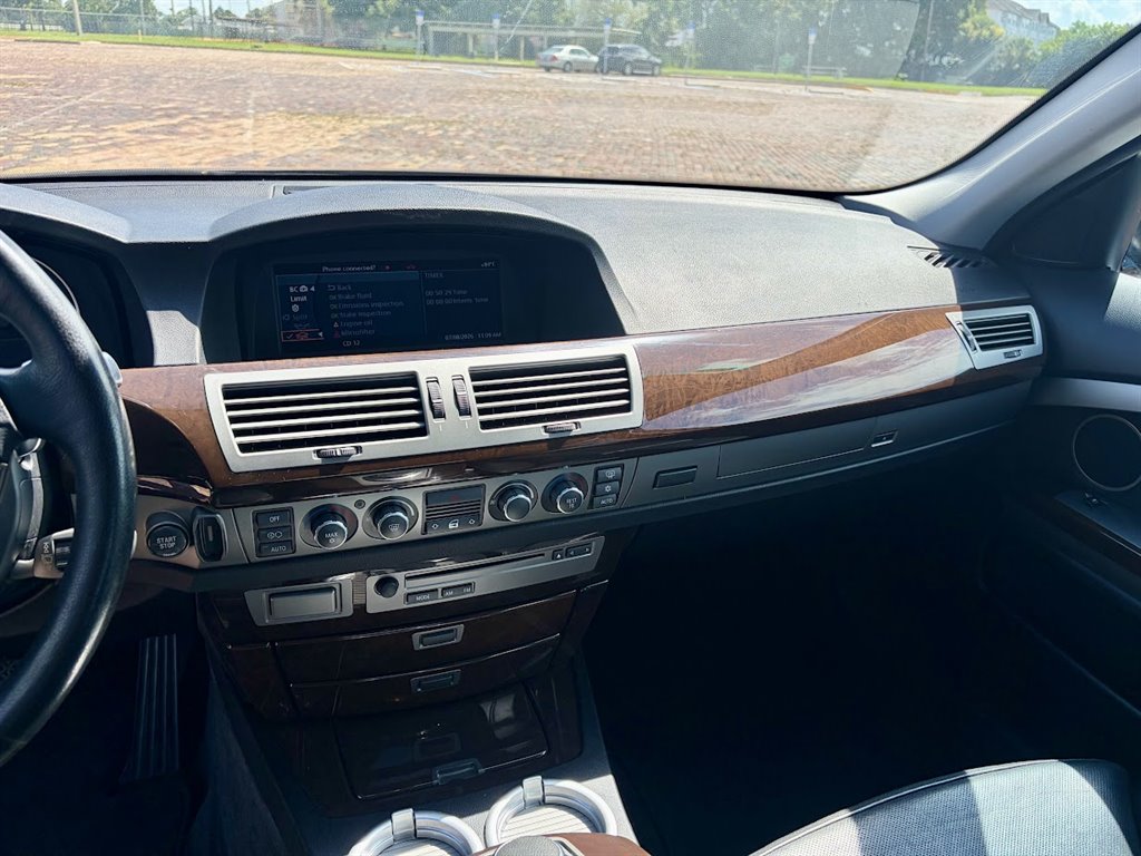 2007 BMW 750i - $6,495