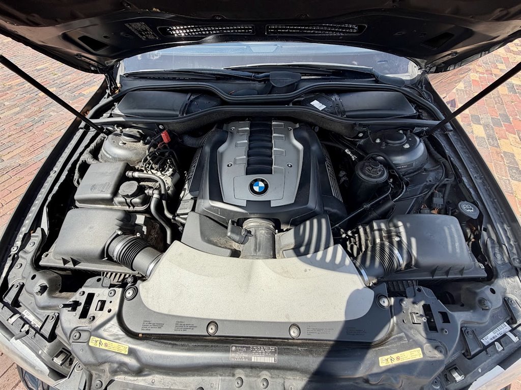 2007 BMW 750i - $6,495