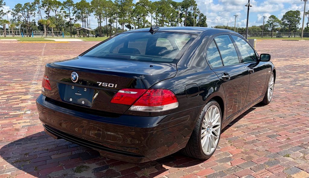 2007 BMW 750i - $6,495