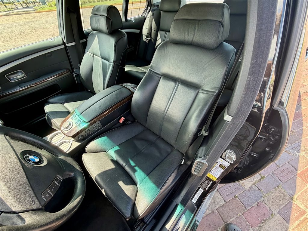 2007 BMW 750i - $6,495