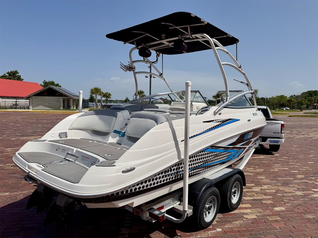 2007 Yamaha AR 230 High Output - $19,750