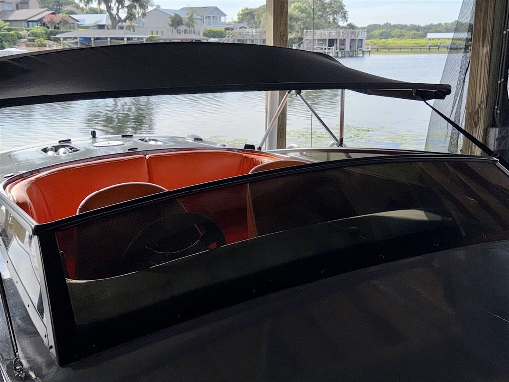 1989 Donzi 22 Classic - $49,995