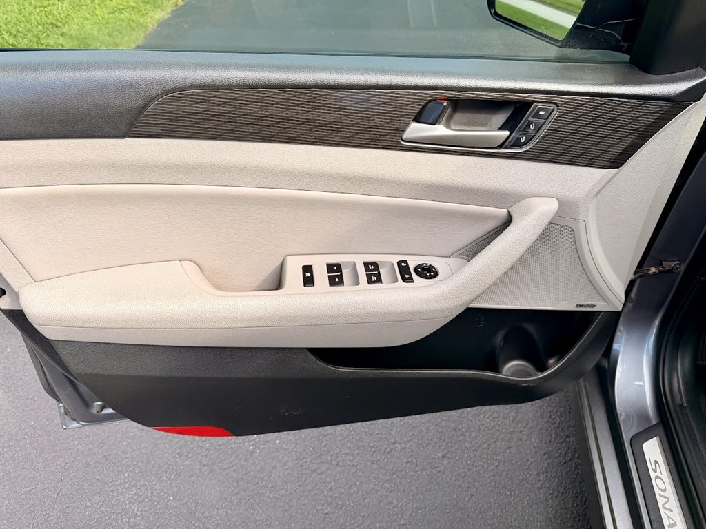 2018 Hyundai Sonata - $14,995