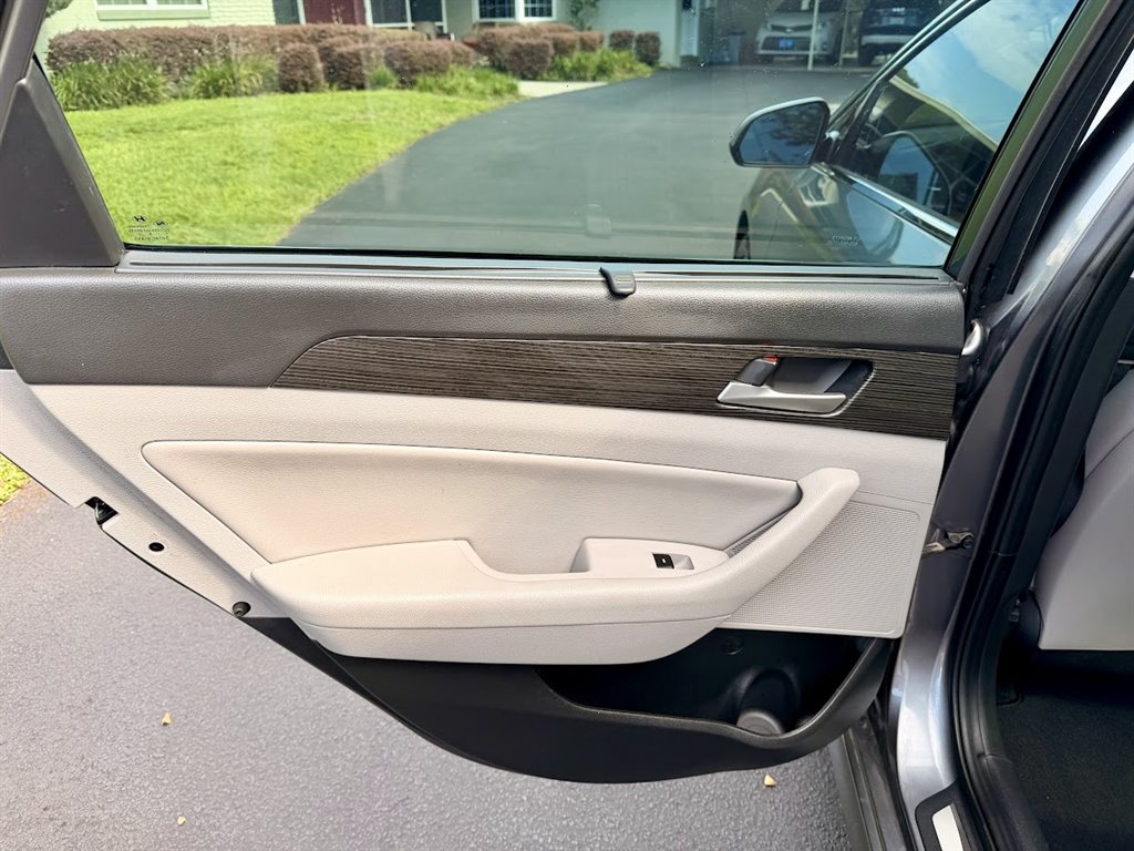 2018 Hyundai Sonata - $14,995