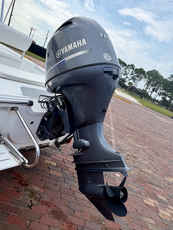 2016 Sportsman 20 Island BAY - $24,900