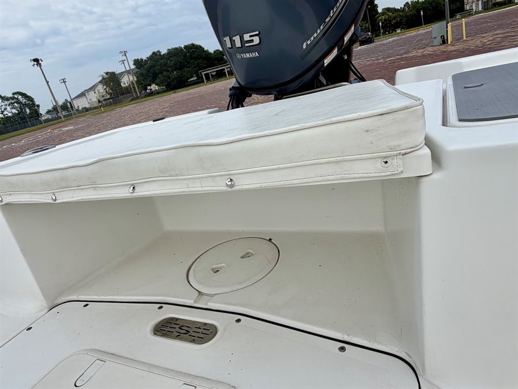 2016 Sportsman 20 Island BAY - $24,900