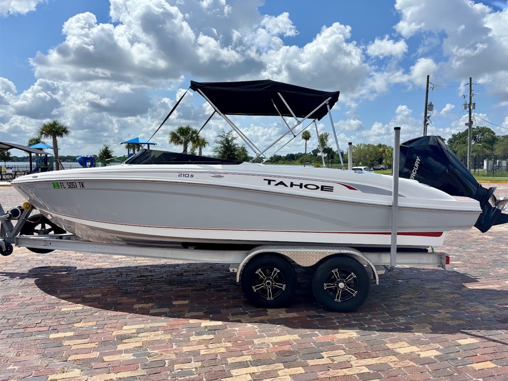 2023 Tahoe 210 S Limited - $39,995