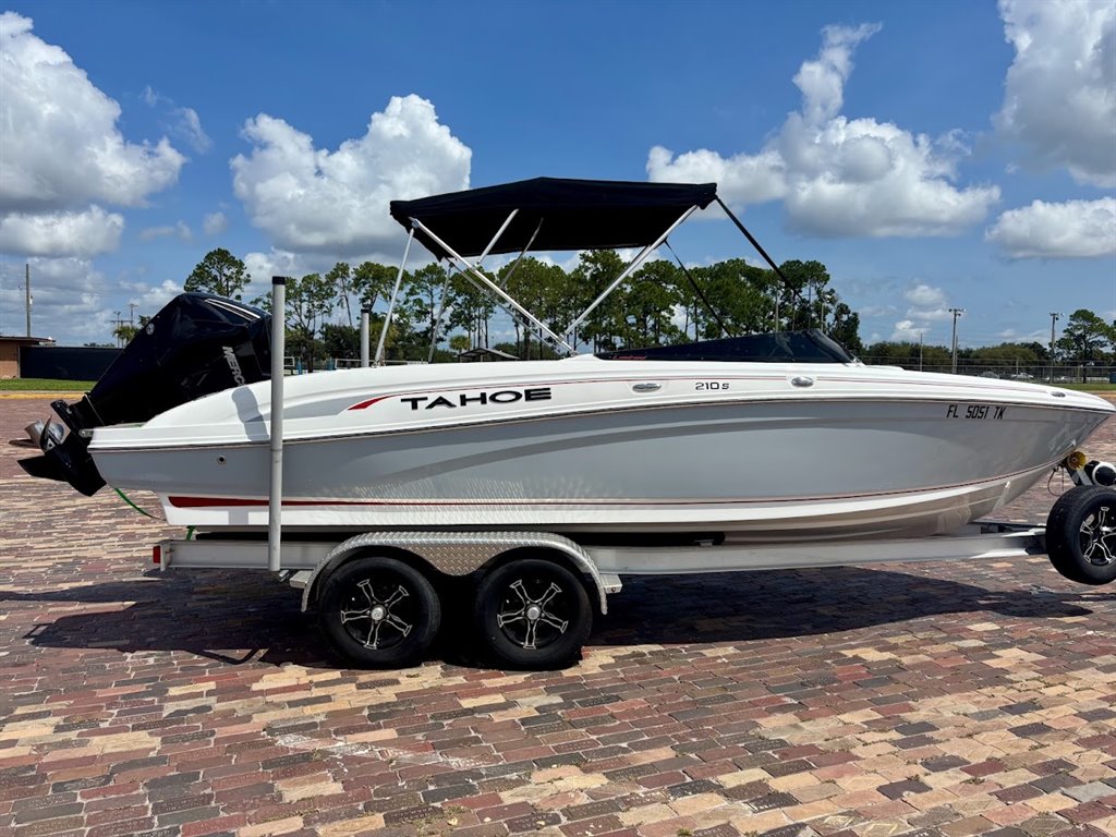 2023 Tahoe 210 S Limited - $39,995
