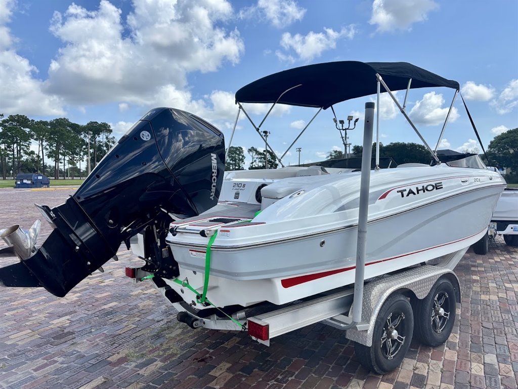 2023 Tahoe 210 S Limited - $39,995