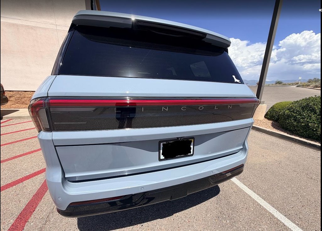 2025 Lincoln Navigator - $79,900