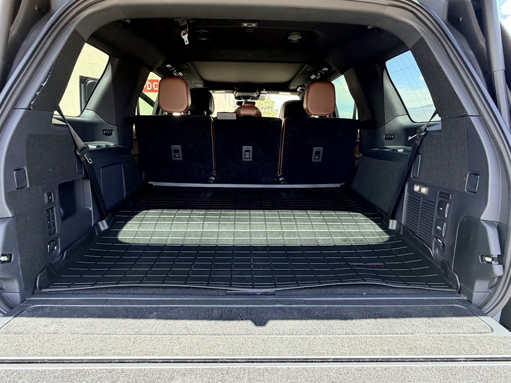 2025 Lincoln Navigator - $79,900
