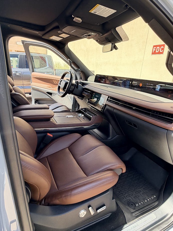 2025 Lincoln Navigator - $79,900
