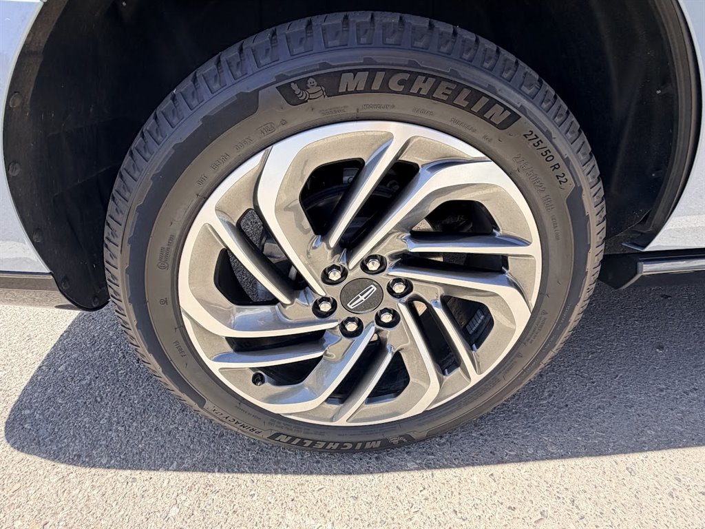 2025 Lincoln Navigator - $79,900