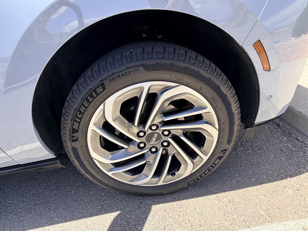 2025 Lincoln Navigator - $79,900