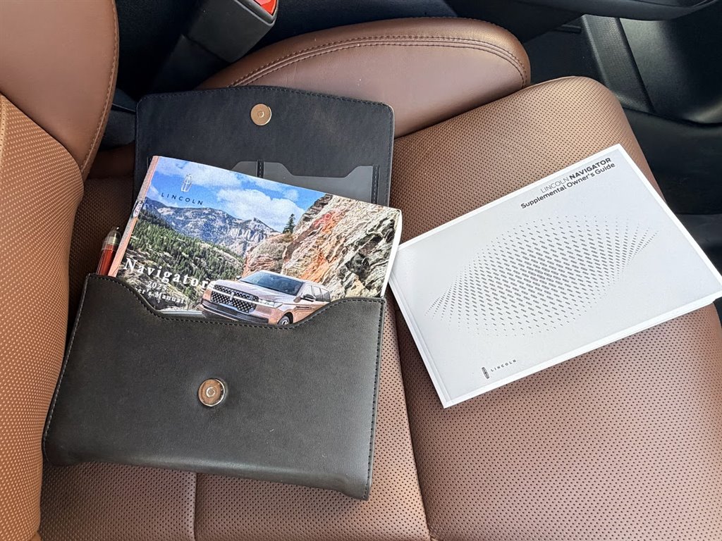 2025 Lincoln Navigator - $79,900