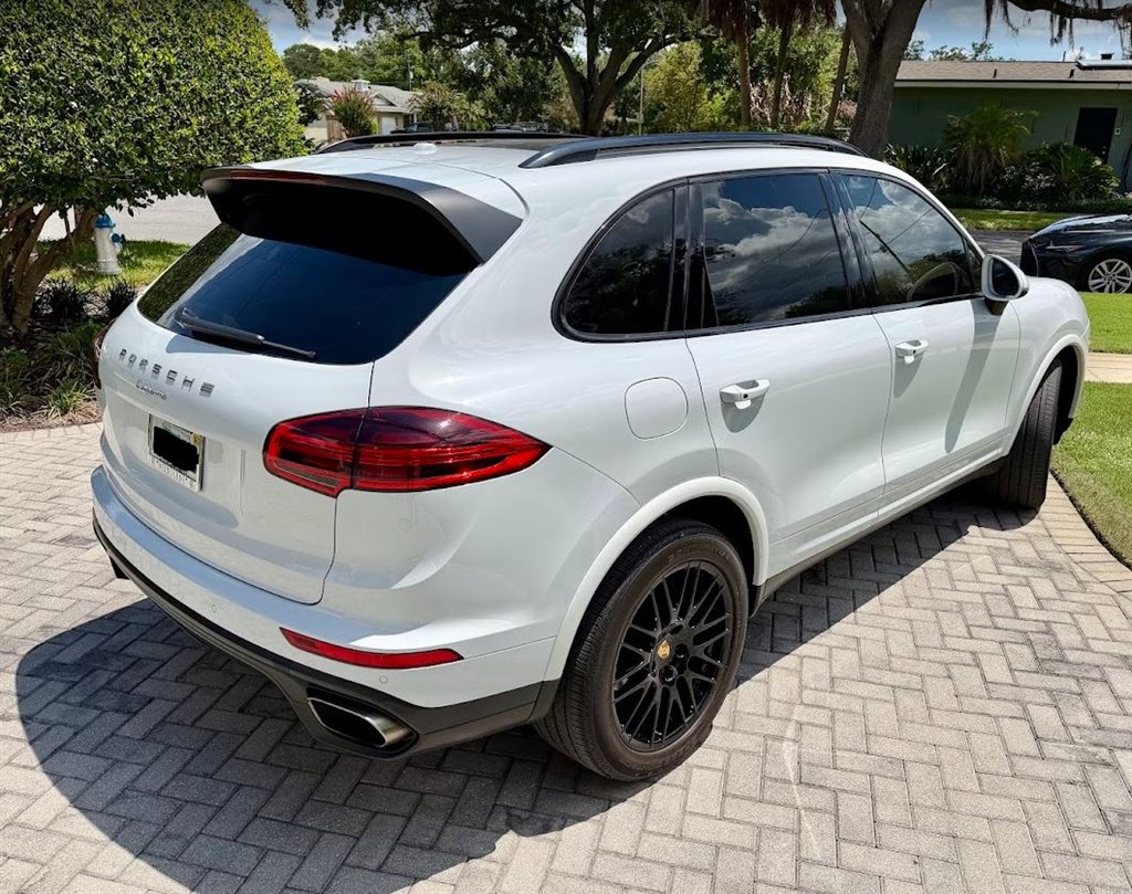 2017 Porsche Cayenne - $19,950