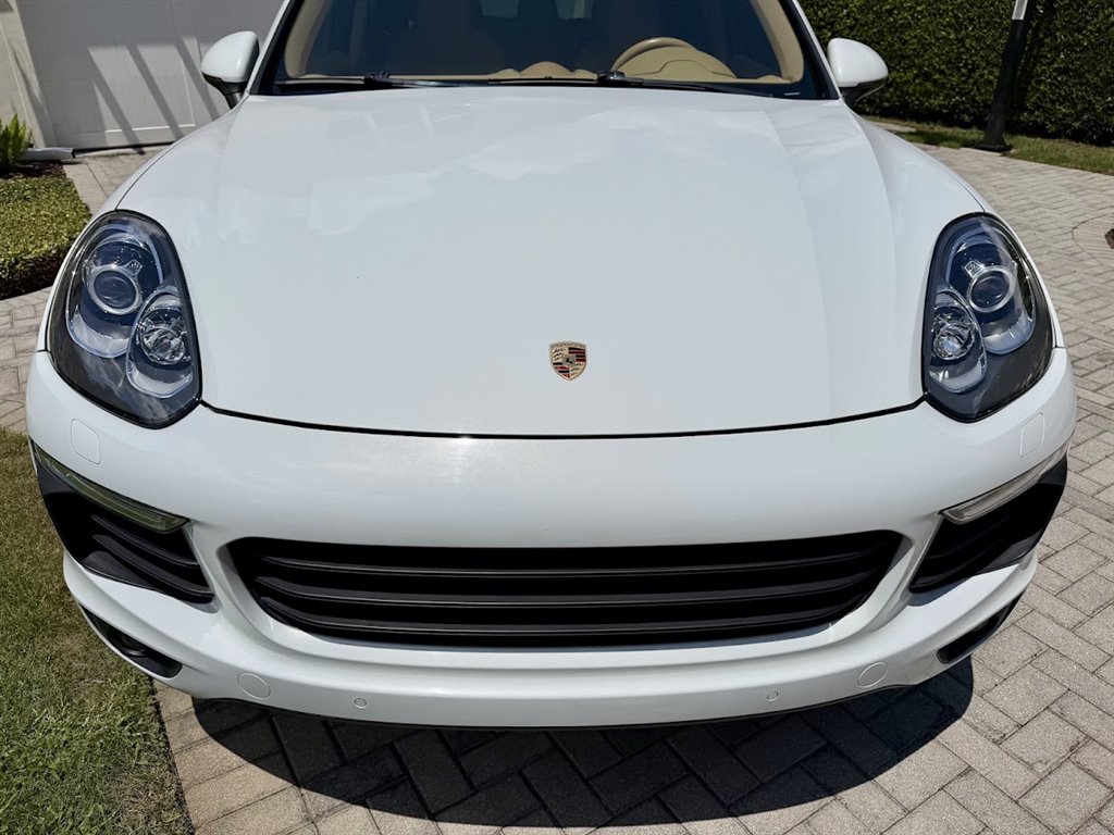 2017 Porsche Cayenne - $19,950