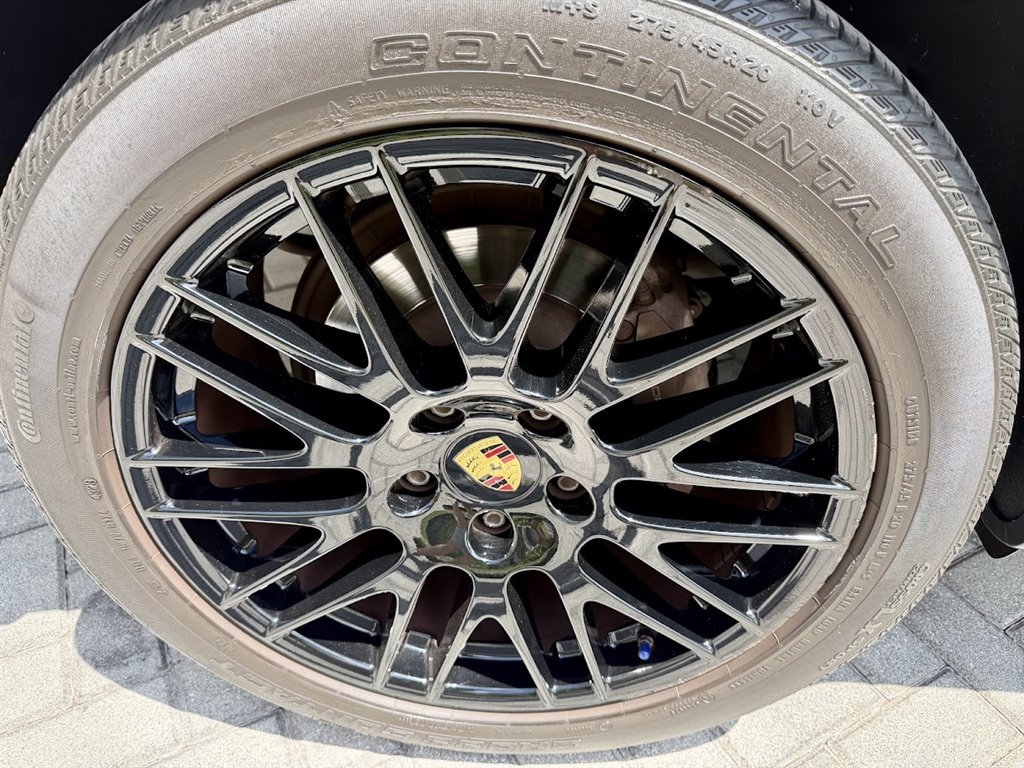 2017 Porsche Cayenne - $19,950