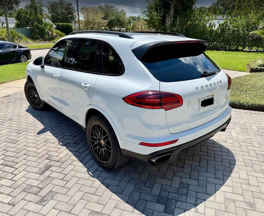 2017 Porsche Cayenne - $19,950