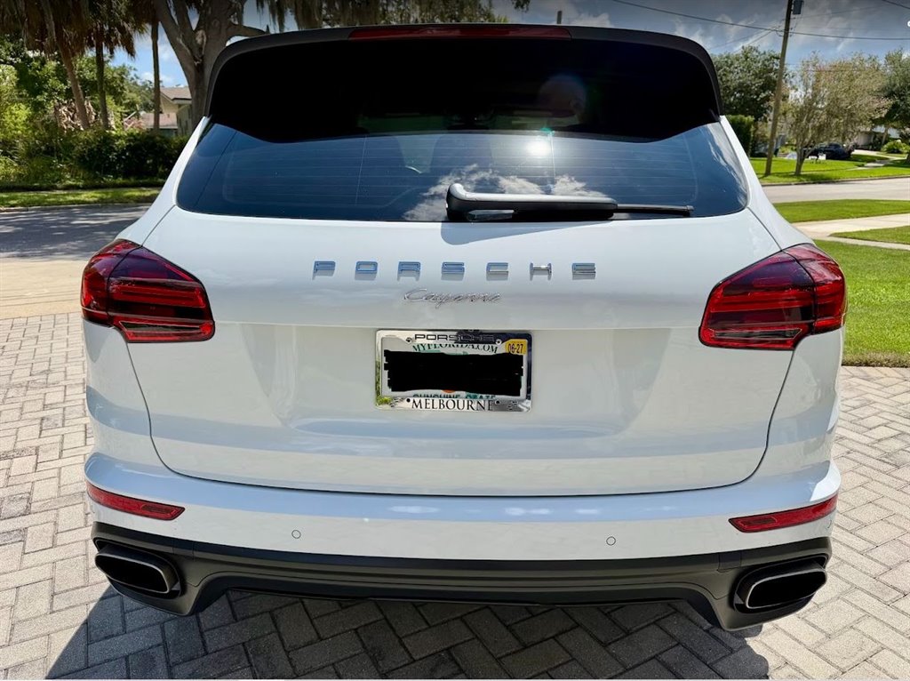 2017 Porsche Cayenne - $19,950