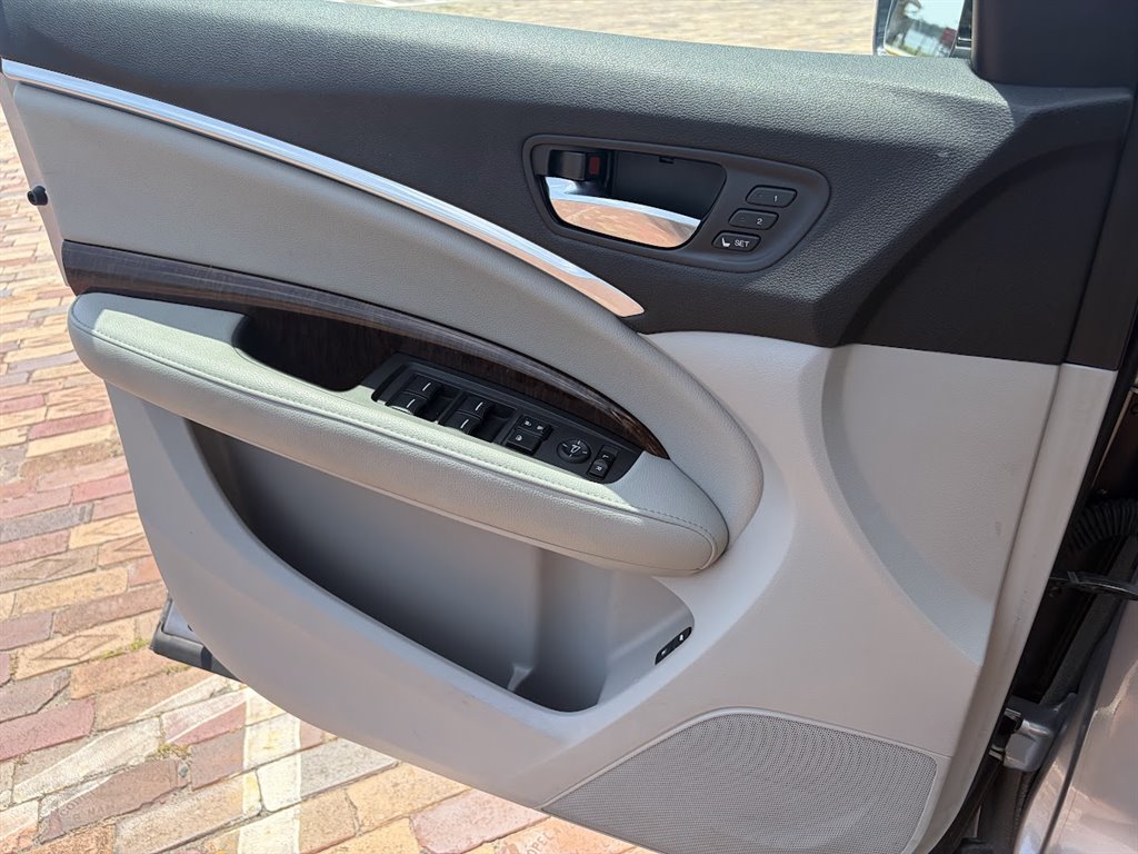 2017 Acura MDX - $19,900