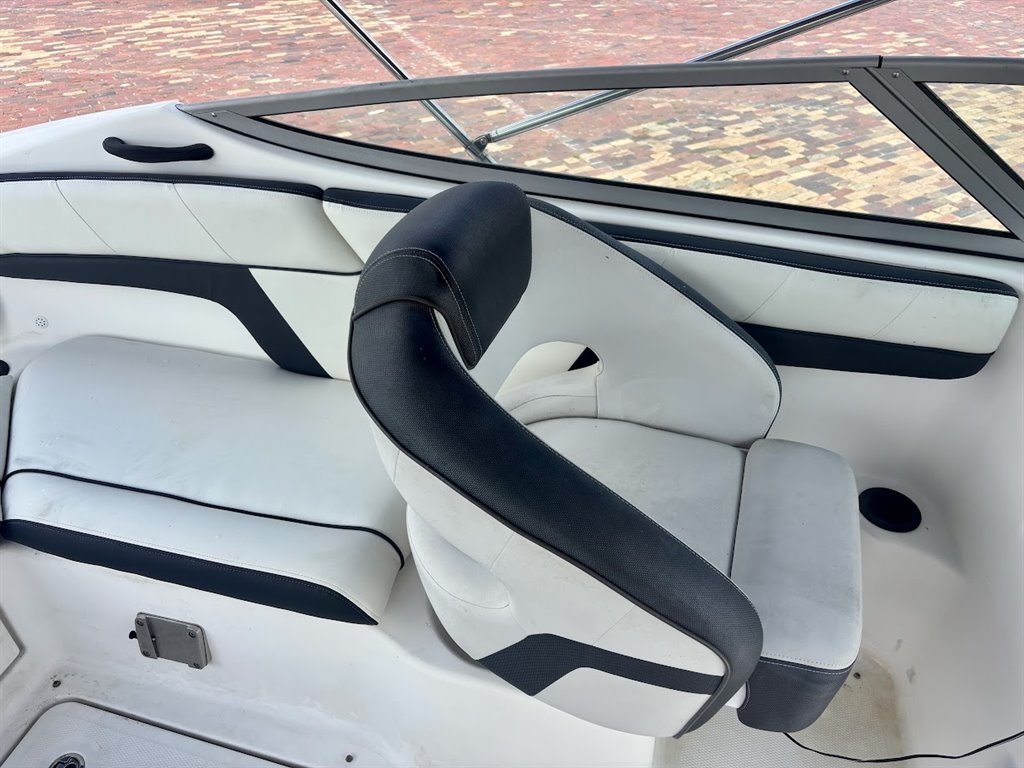 2015 YAMAHA SX 210 - $28,900