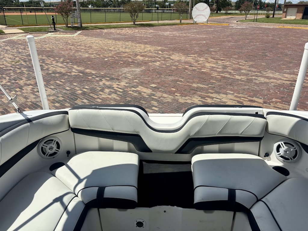 2015 YAMAHA SX 210 - $28,900