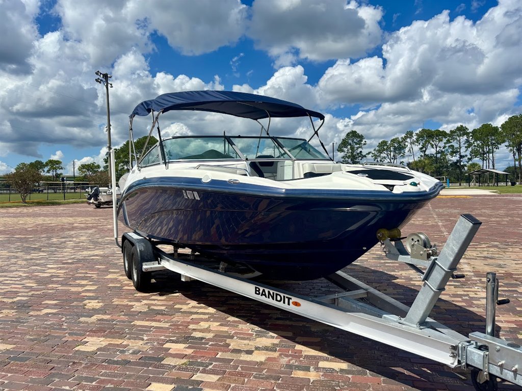 2015 YAMAHA SX 210 - $28,900