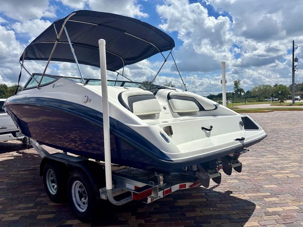 2015 YAMAHA SX 210 - $28,900