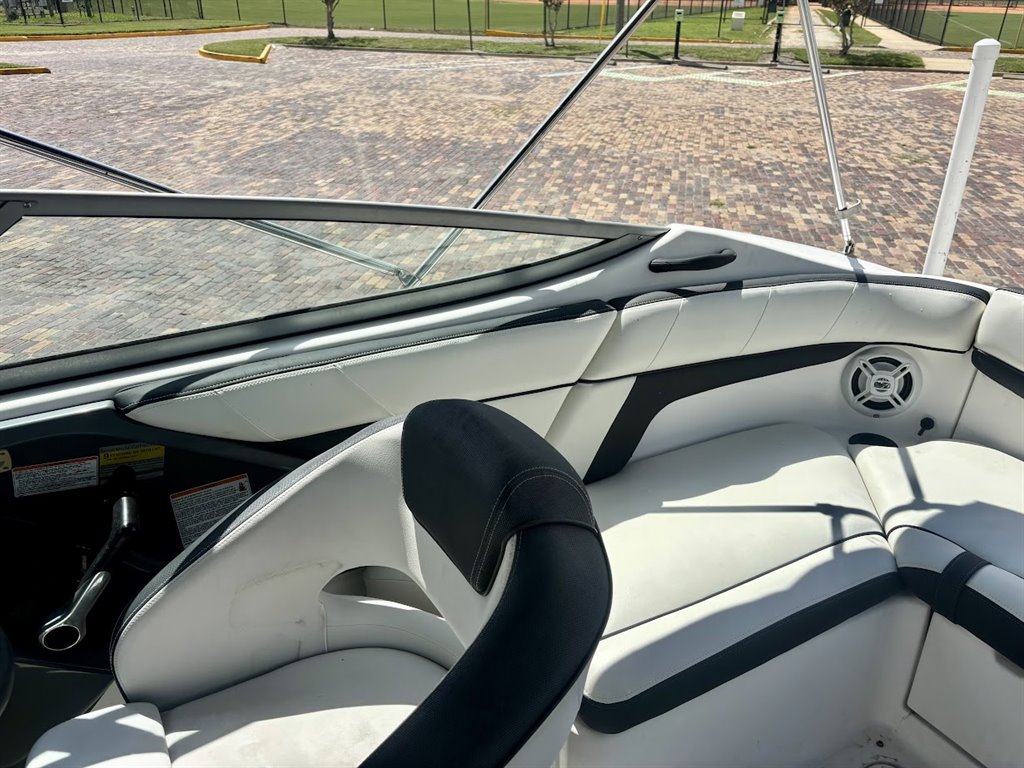 2015 YAMAHA SX 210 - $28,900