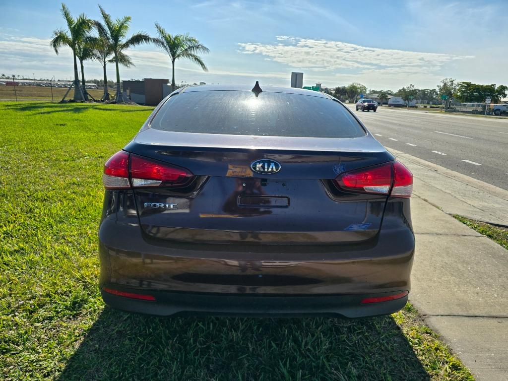 2018 Kia Forte - $8,695