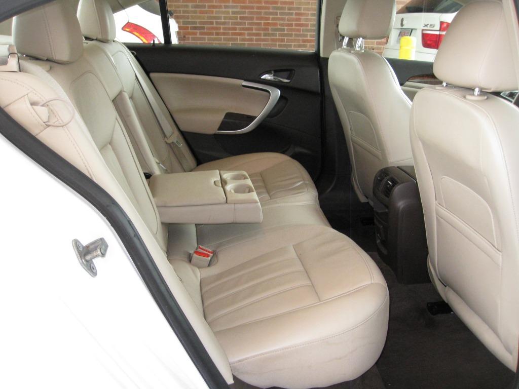 2013 Buick Regal Premium 1 photo