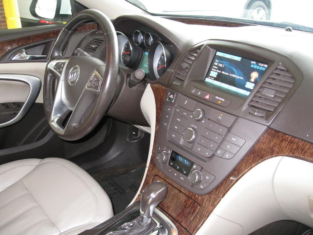 2013 Buick Regal Premium 1 photo
