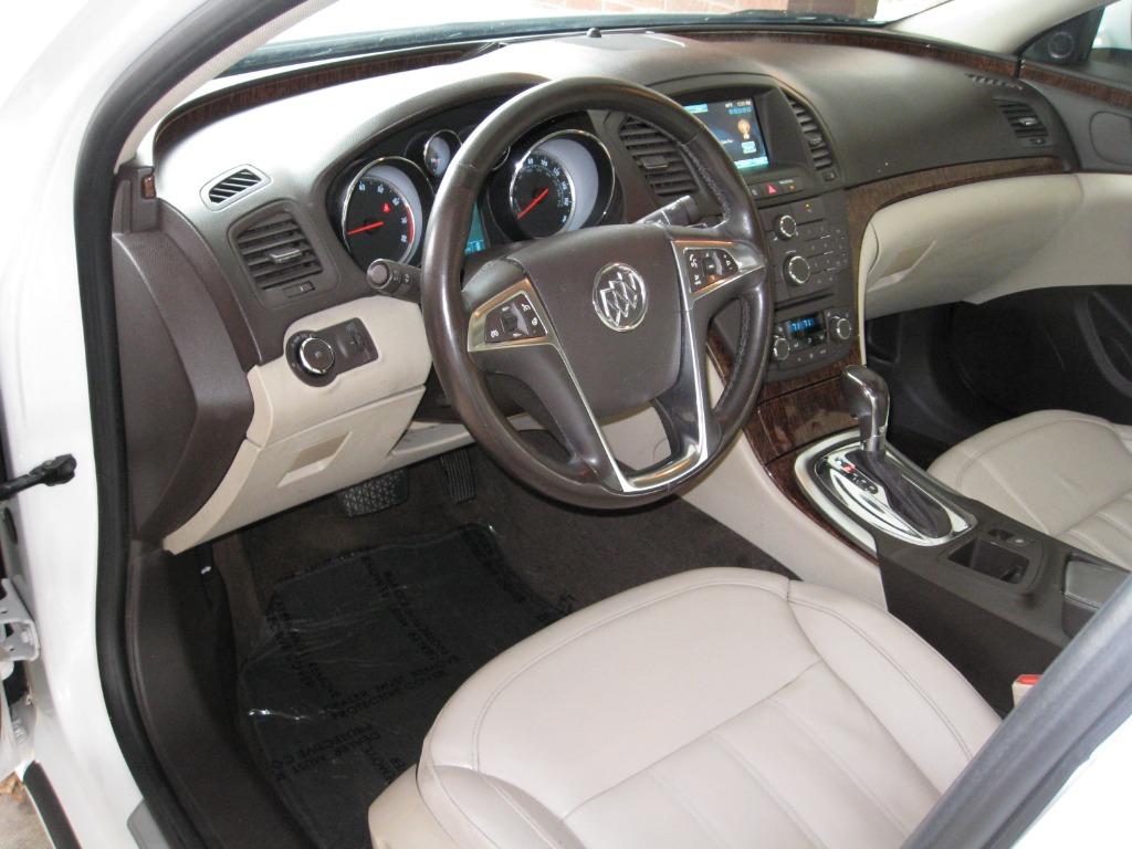 2013 Buick Regal Premium 1 photo
