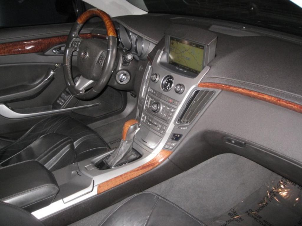2010 Cadillac CTS 3.6L V6 Premium photo