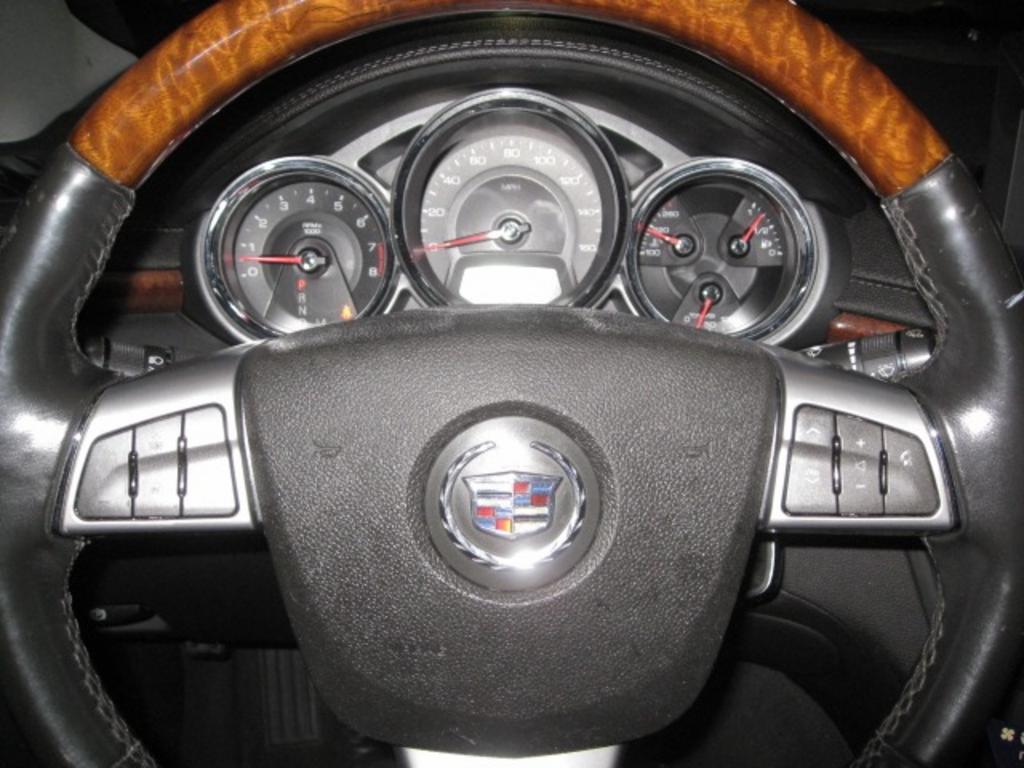 2010 Cadillac CTS 3.6L V6 Premium photo