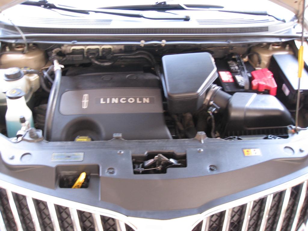 2011 Lincoln MKX photo