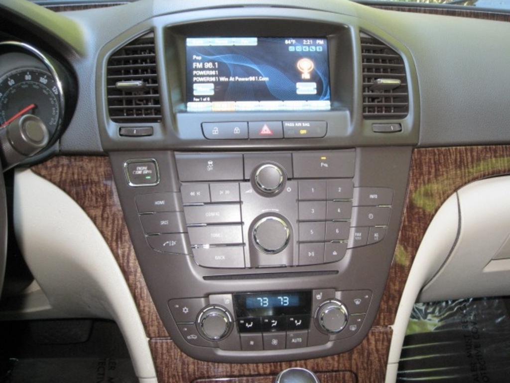2012 Buick Regal Premium 1 photo