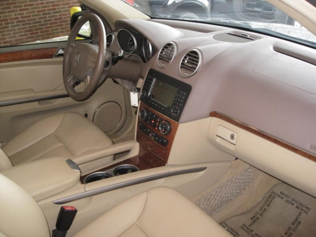 The 2007 Mercedes-Benz GL-Class GL450