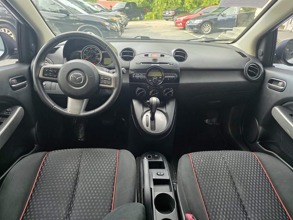 2013 MAZDA MAZDA2