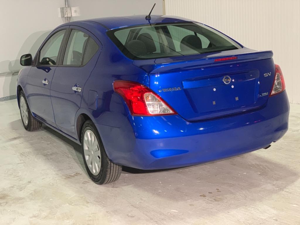 2013 Nissan Versa - $4,490
